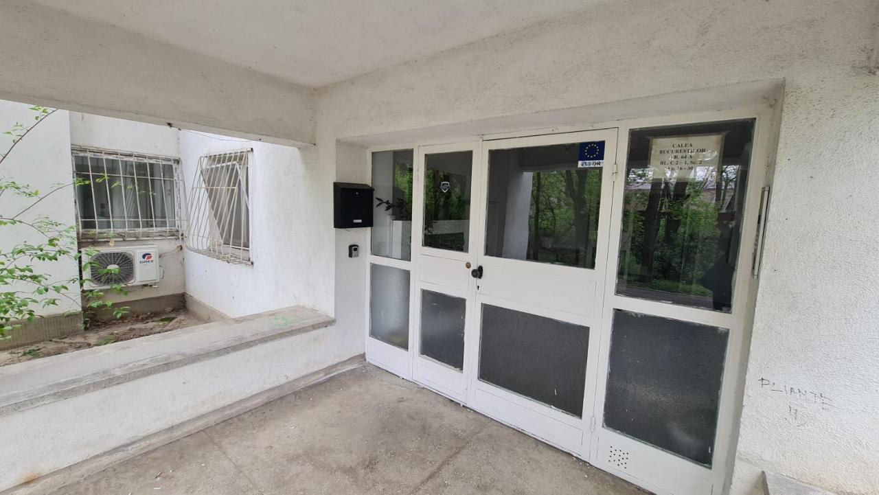 Vs Central Apartment オトペニ エクステリア 写真