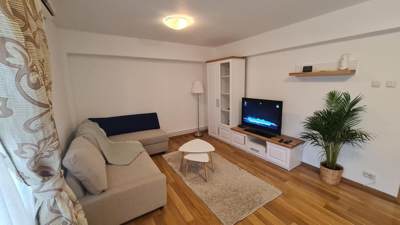 Vs Central Apartment オトペニ エクステリア 写真
