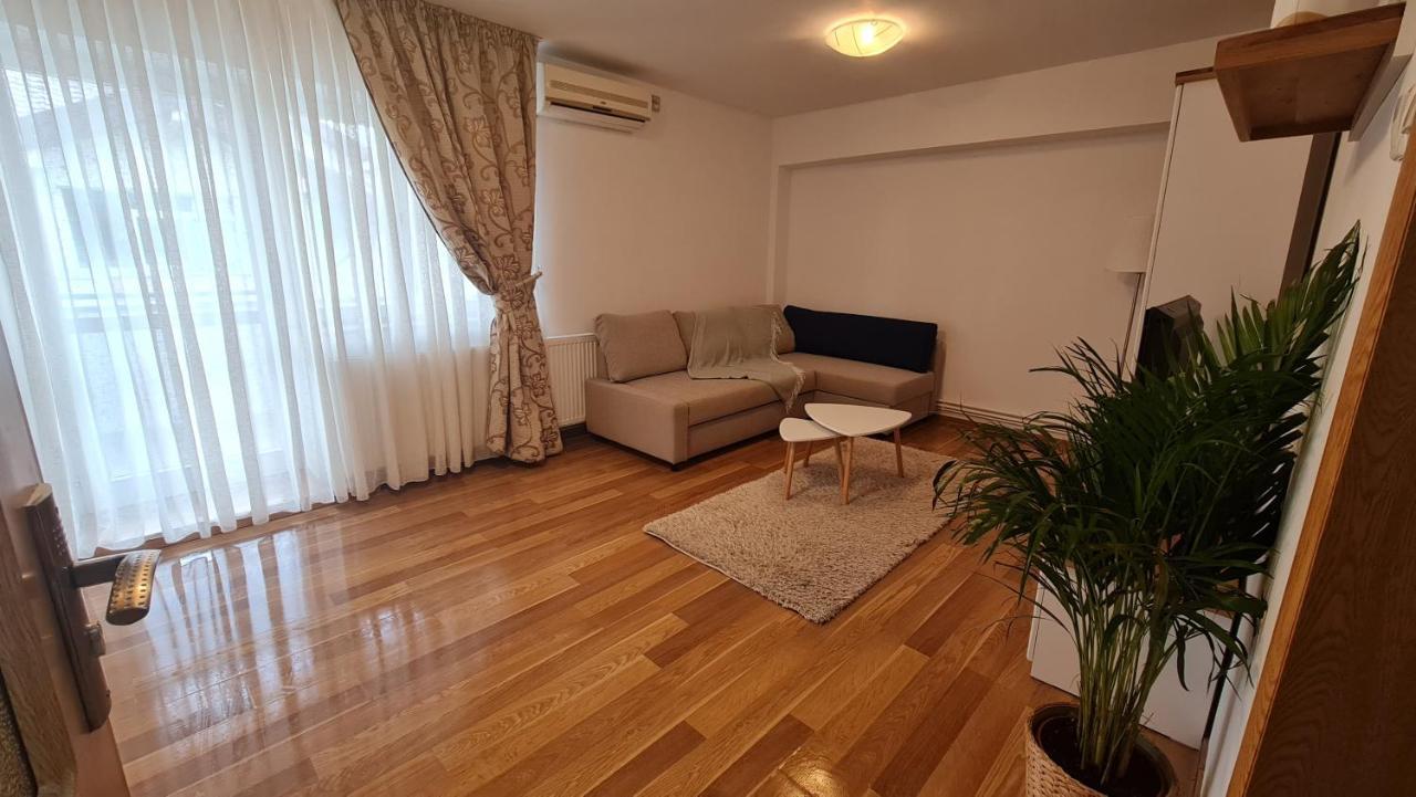 Vs Central Apartment オトペニ エクステリア 写真