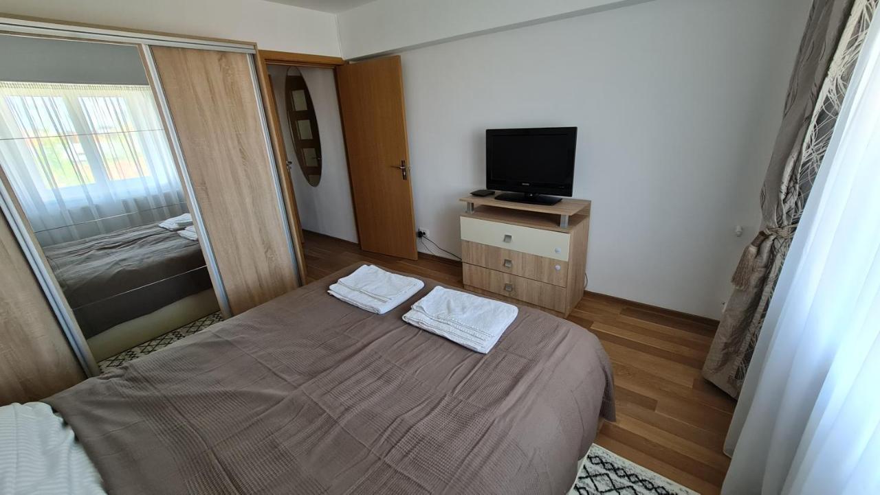 Vs Central Apartment オトペニ エクステリア 写真